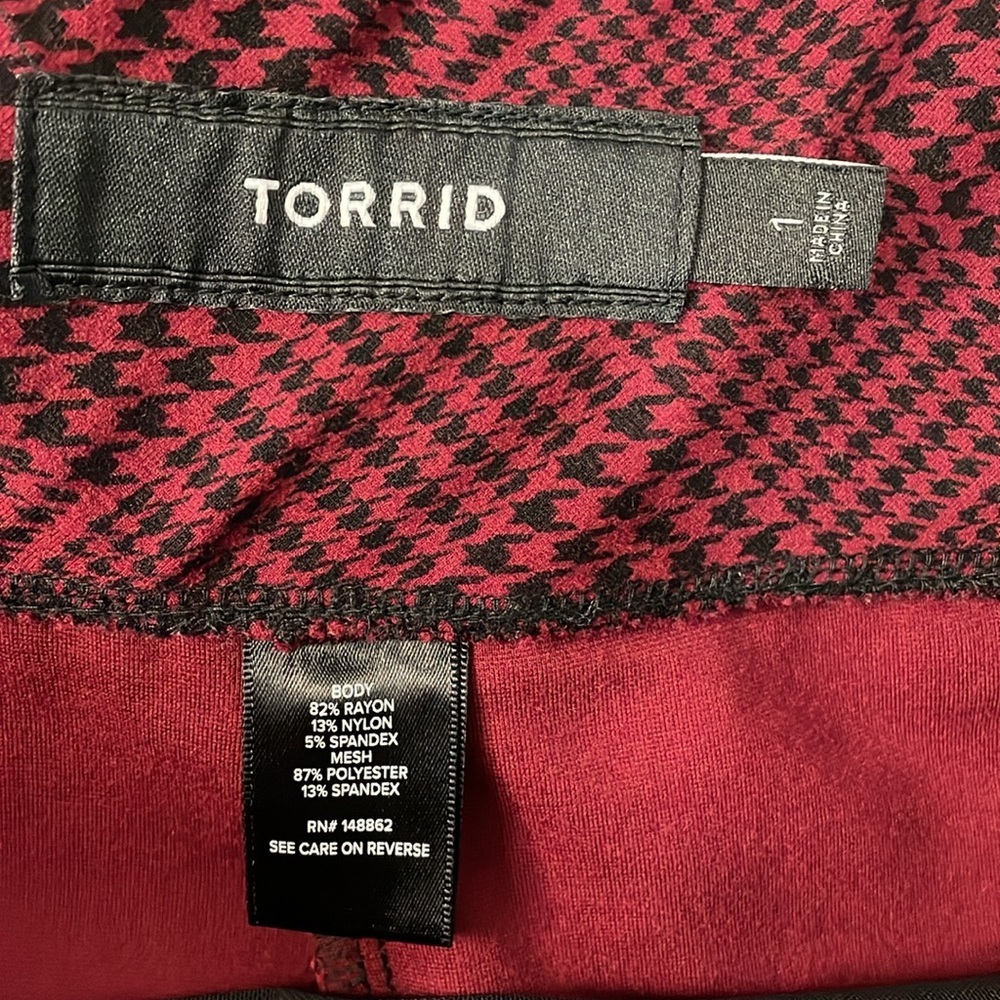 Torrid Red Plaid Houndstooth Pixie Ponte Pants - image 6